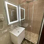 Hotel Levanevsky *