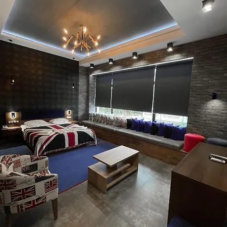 Levanevsky Hotel *